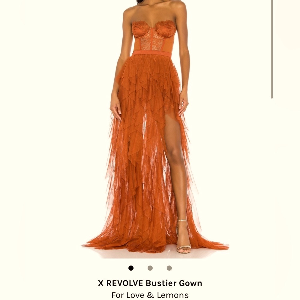 Gorgeous Gown! For love and lemons